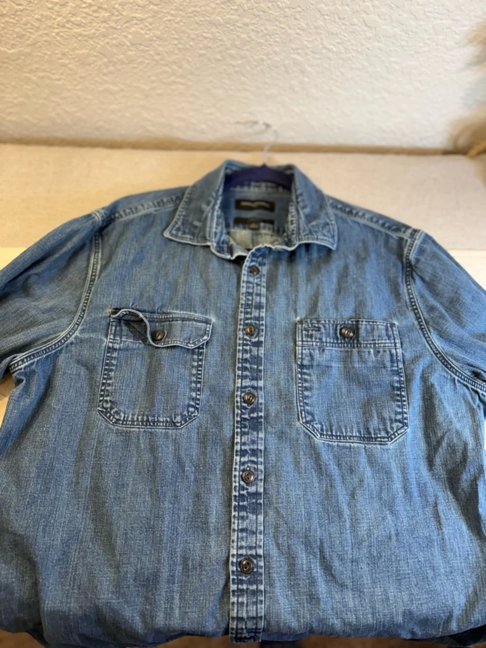 Banana Republic Heritage‎ Vintage Denim Shirt Men's Large 23.5” 100% Cotton Blue